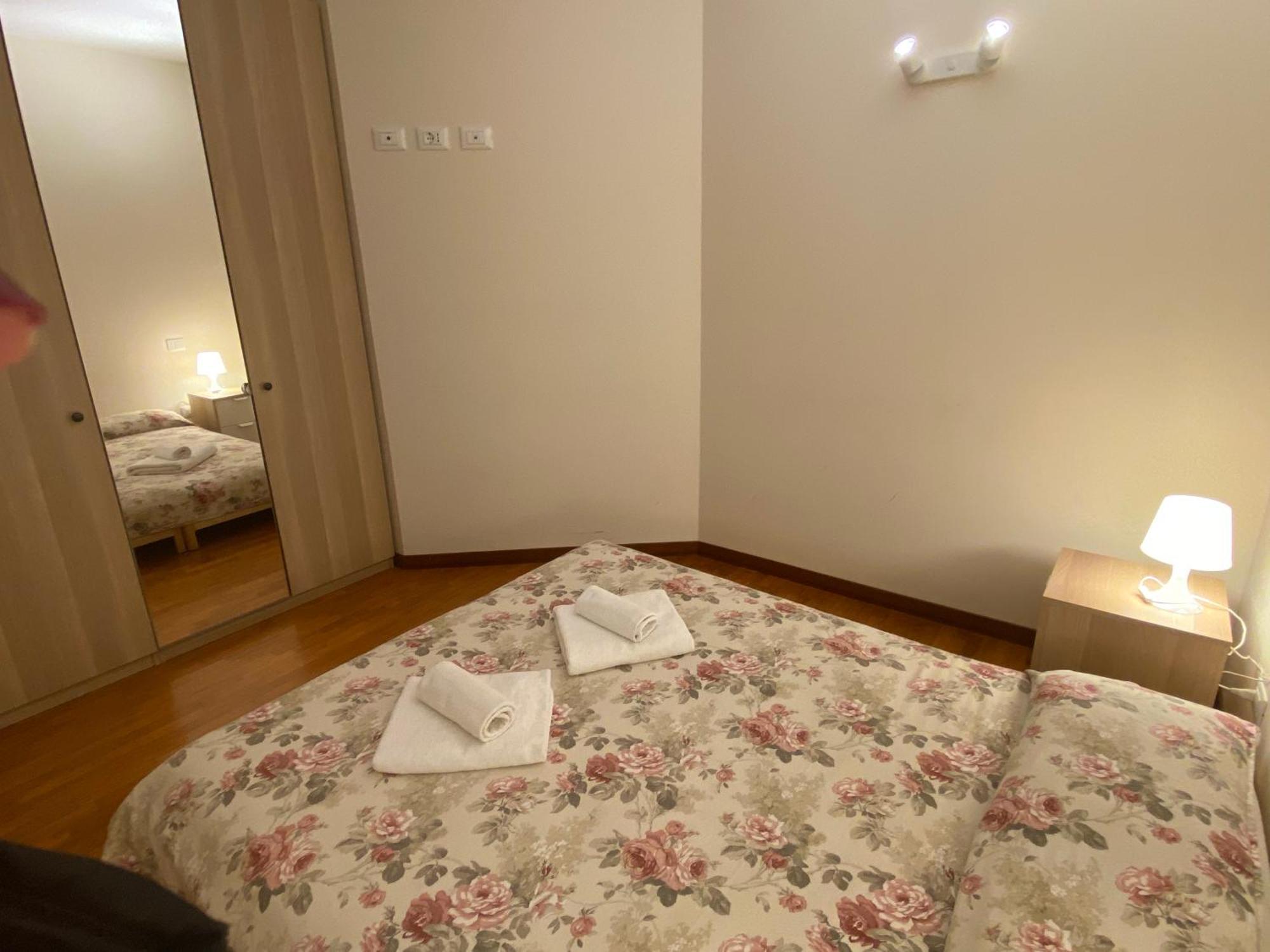 Appartement Residenza Cipressi E Olivi à Vérone Extérieur photo